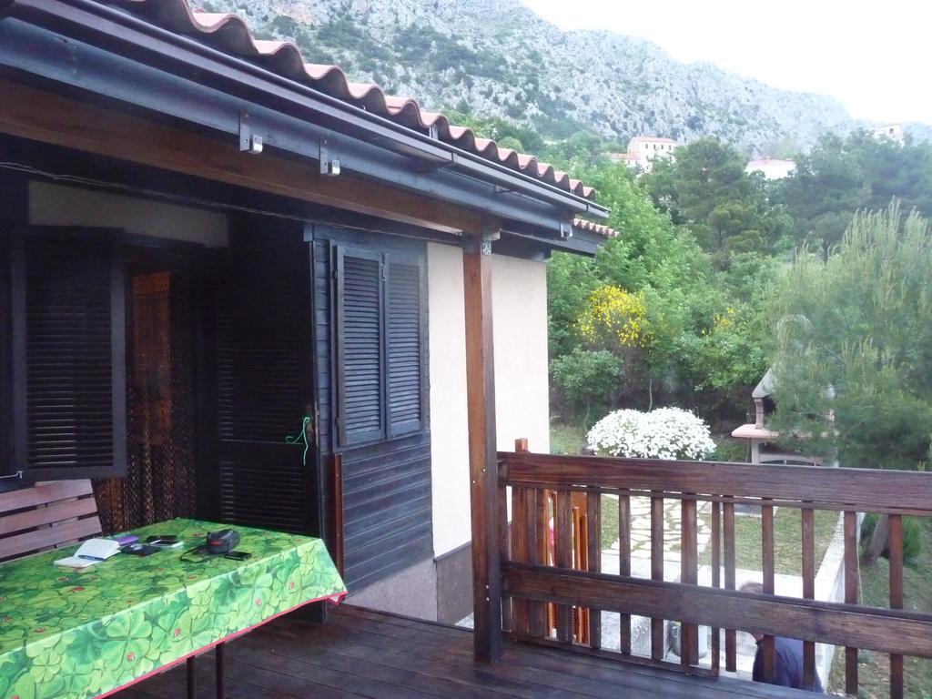 Charismatic Garden Cottage With Sea View Lokva Rogoznica Luaran gambar